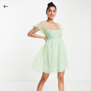 Mini dress with puff sleeves